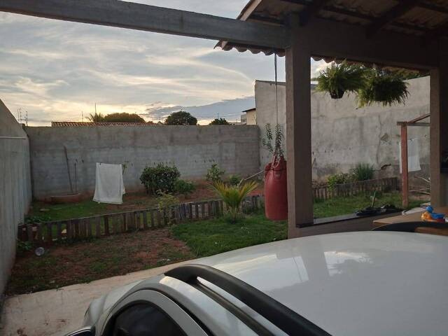 #994380 - Casa para Venda em Aparecida de Goiânia - GO